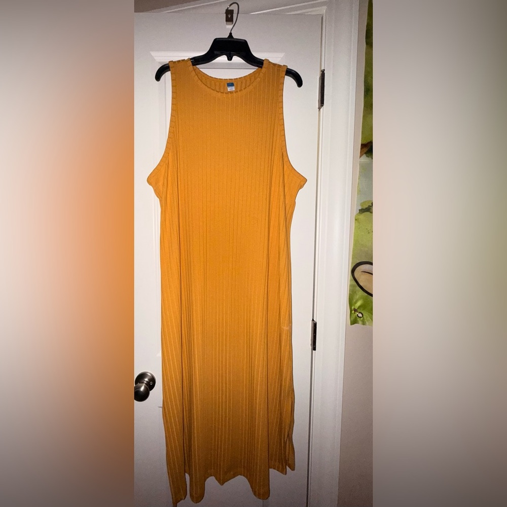 Old Navy Sleeveless Ribbed Midi Dress in Mustard Yellow